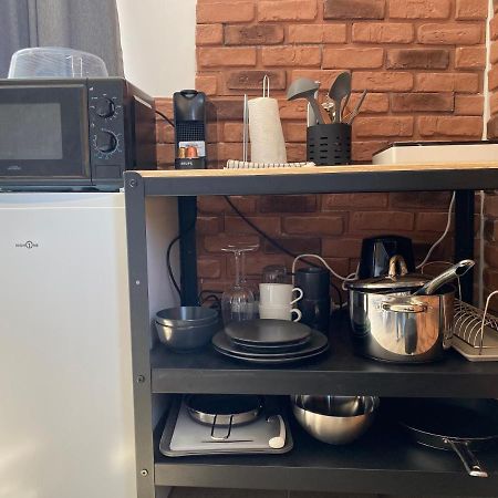 Capstay Roubaix Lille Private Shower & Netflix ภายนอก รูปภาพ