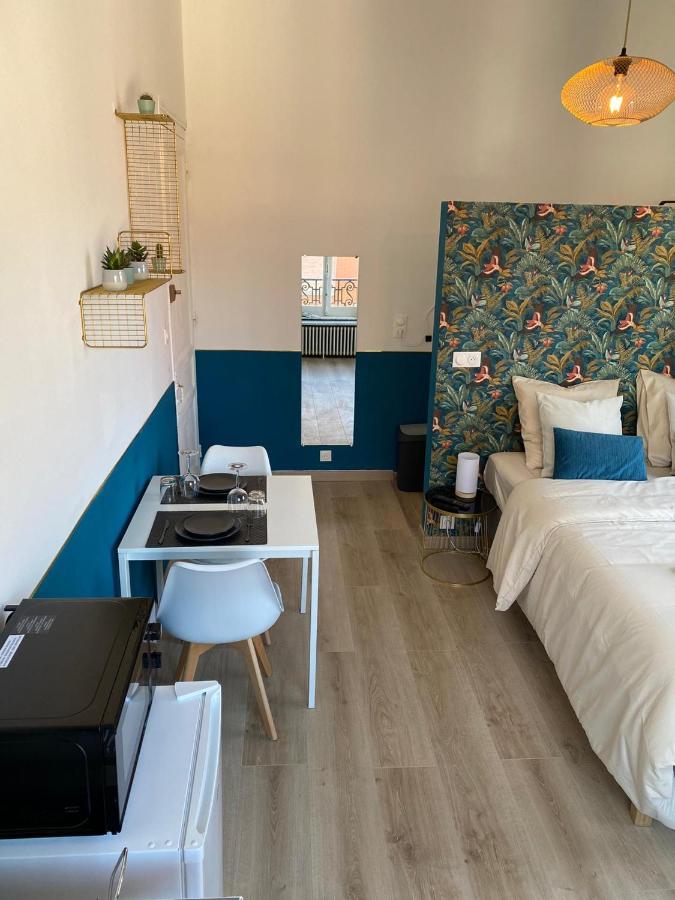 Capstay Roubaix Lille Private Shower & Netflix ภายนอก รูปภาพ