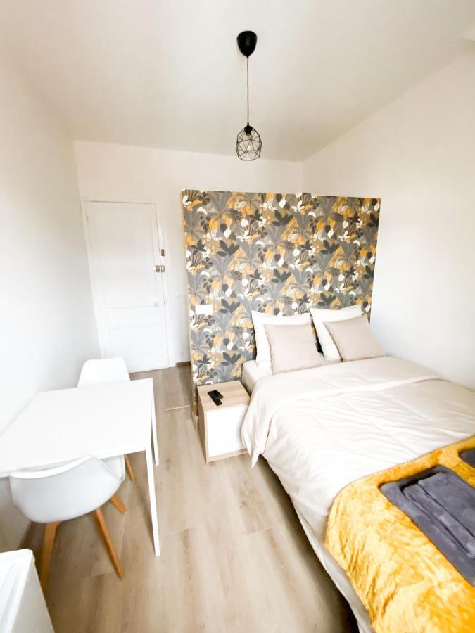 Capstay Roubaix Lille Private Shower & Netflix ภายนอก รูปภาพ