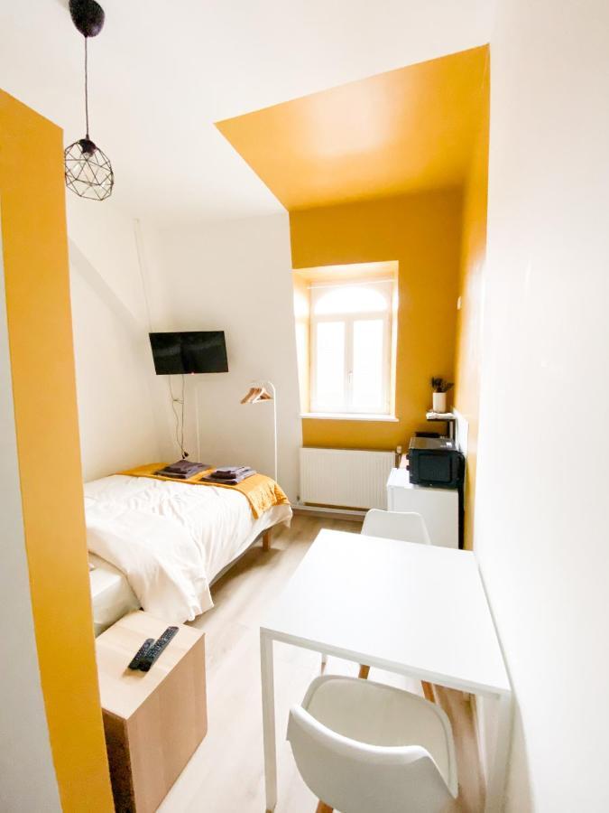 Capstay Roubaix Lille Private Shower & Netflix ภายนอก รูปภาพ