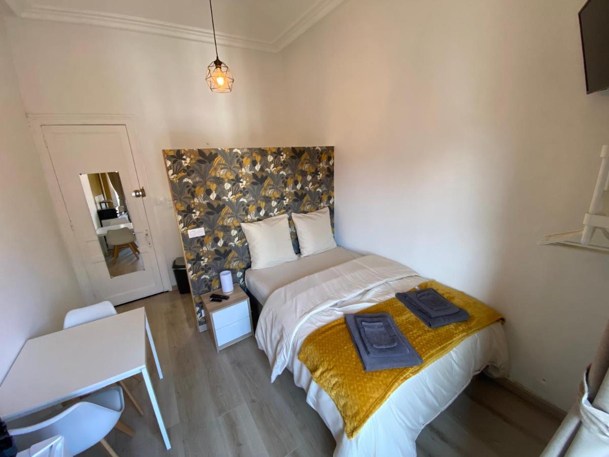 Capstay Roubaix Lille Private Shower & Netflix ภายนอก รูปภาพ